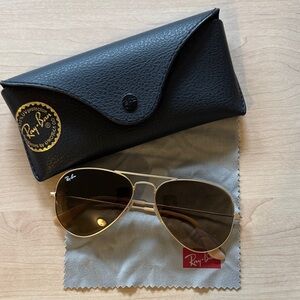 Ray-Ban Women’s Aviator Sunglasses — Gold Frame with Brown Lenses